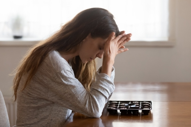 Comer por ansiedad: cómo diferenciar el hambre emocional del hambre física